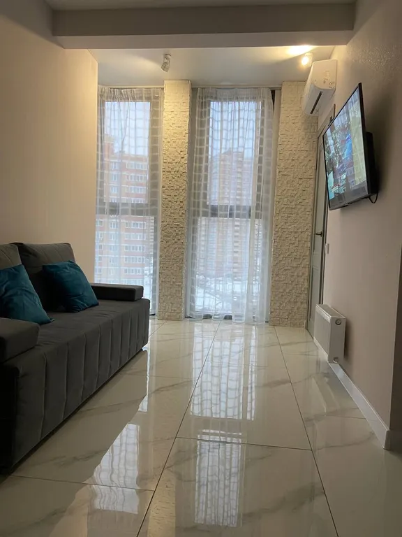 Новая квартира с панорамными окнами в Центральном районе (Глобус, СВУ)