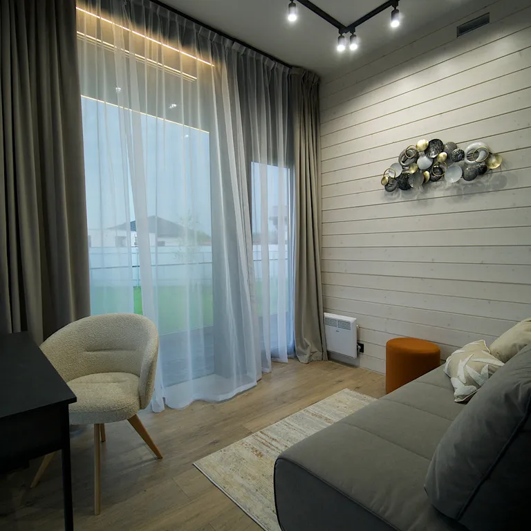 Домик в Икше с сауной и камином (Glassbox108 Premium 2)