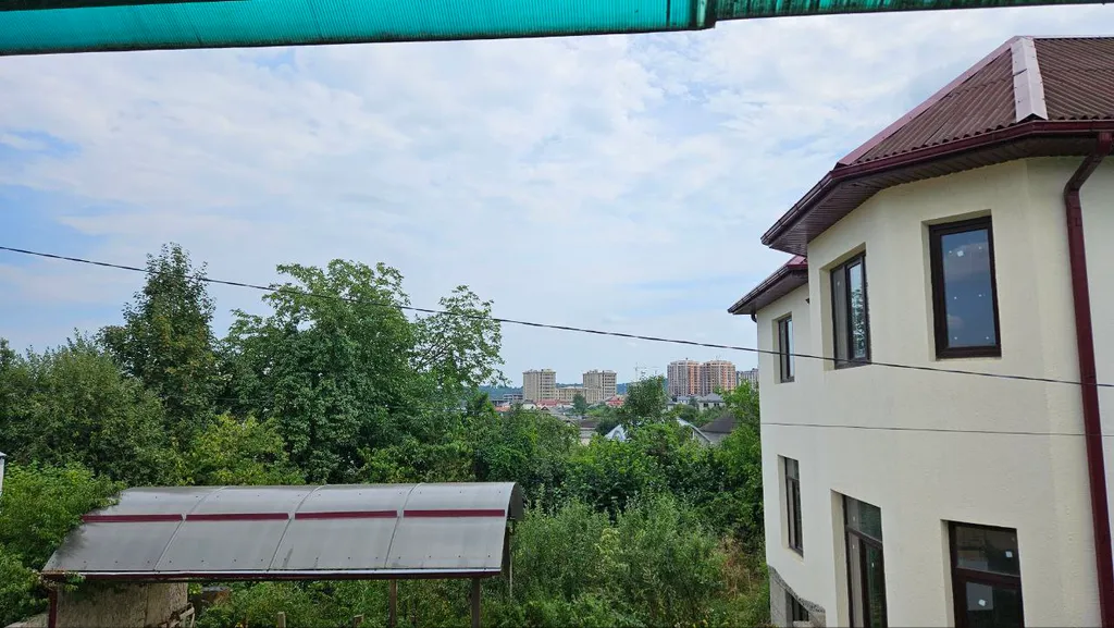 Тихий уютный дом на участке