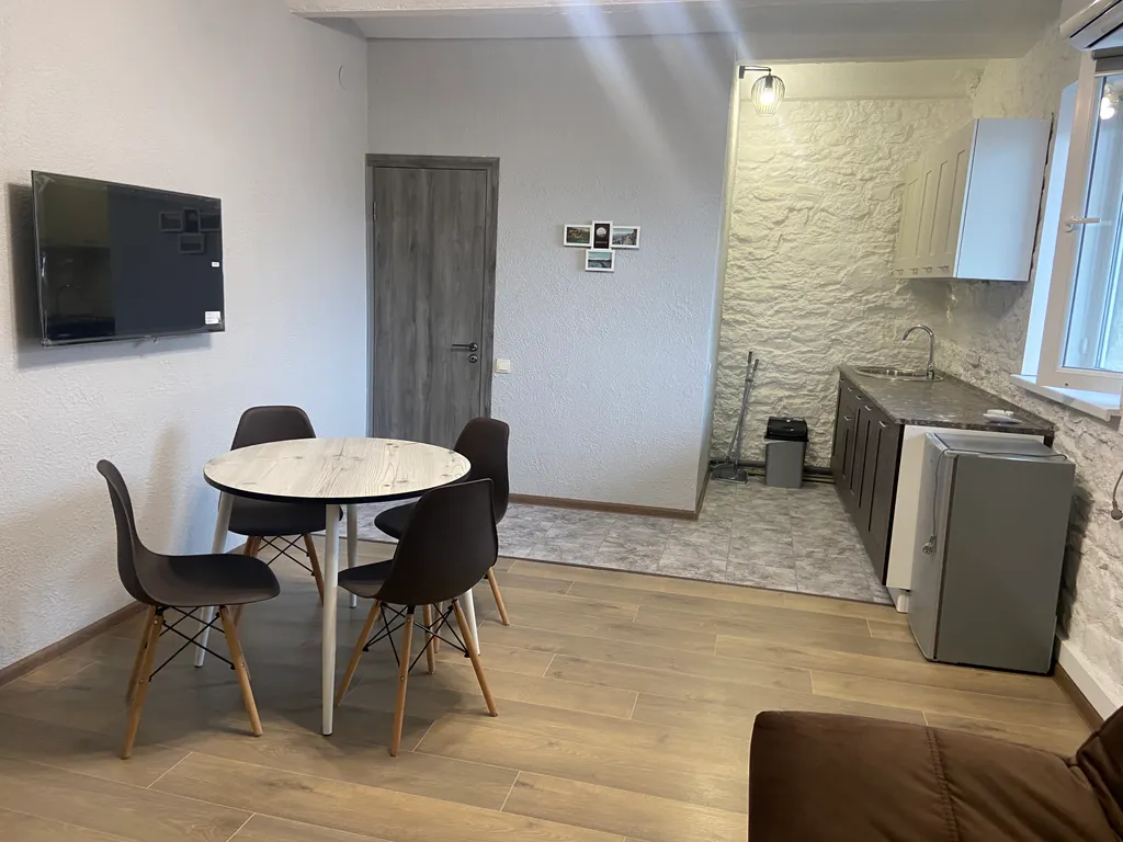 Квартира Уютная двухкомнатная квартира в центре Сухума — Сухум