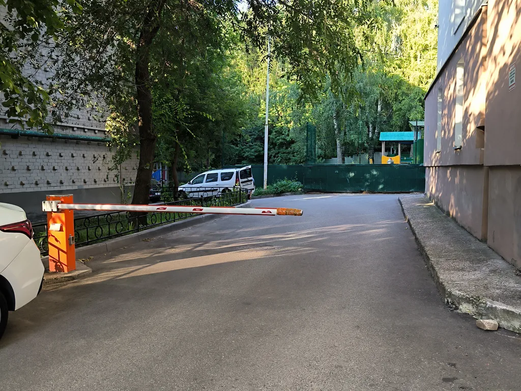 Кремлёвская набережная 200 метров пешком