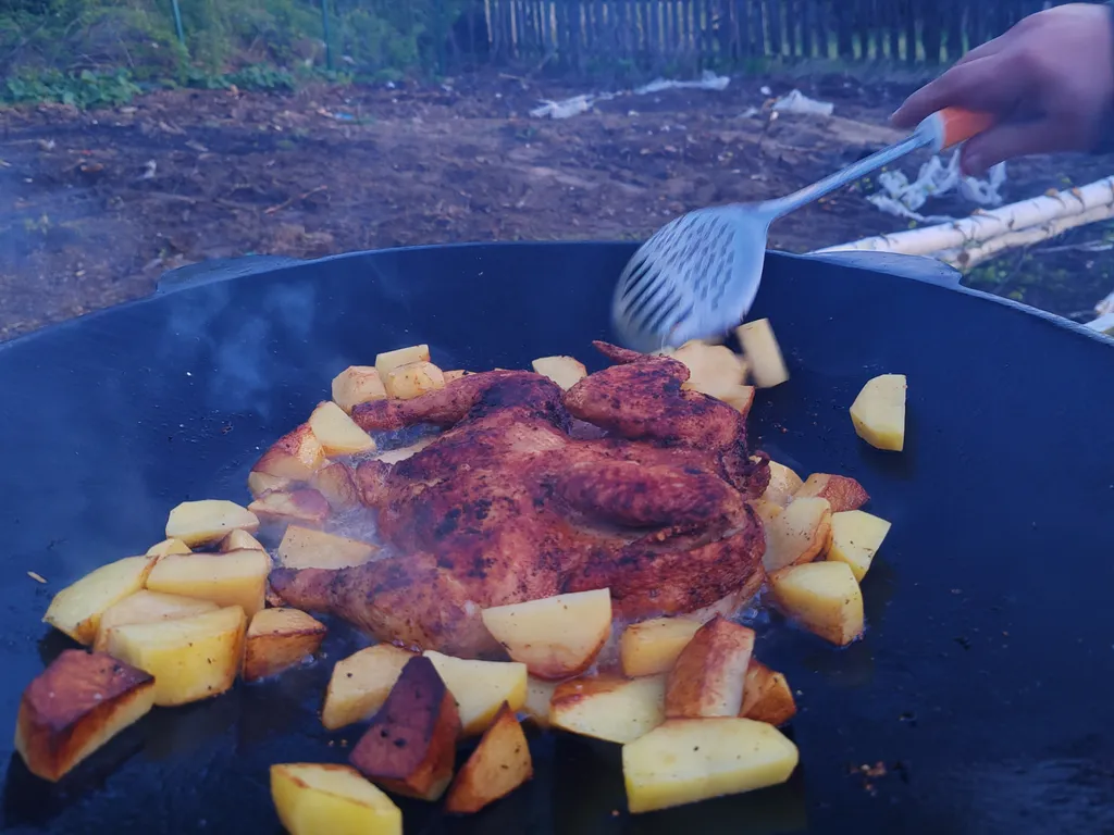 Дом у слияния рек, рядом с историей