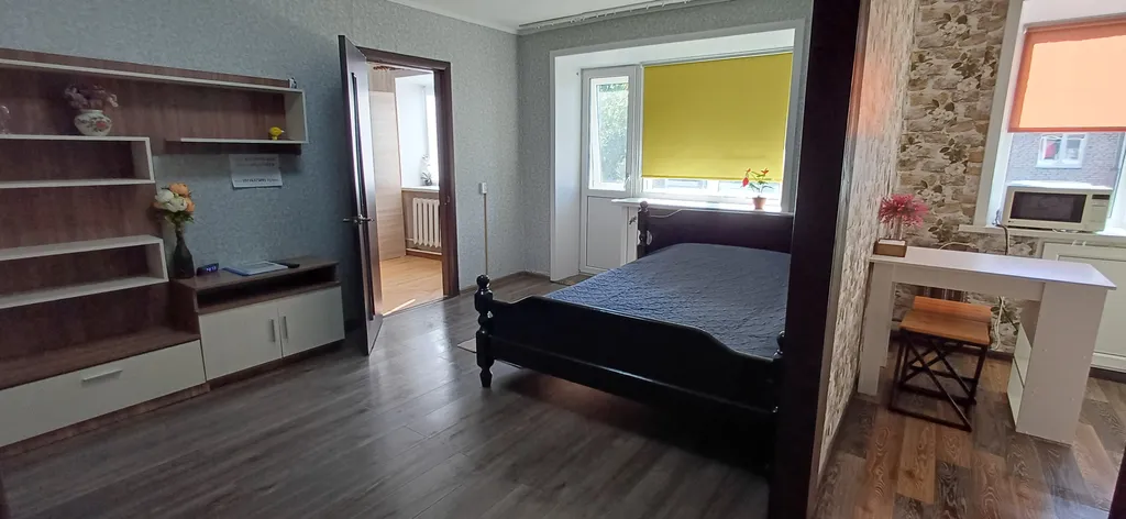 Уютная квартира — аренда посуточно в Боровичи