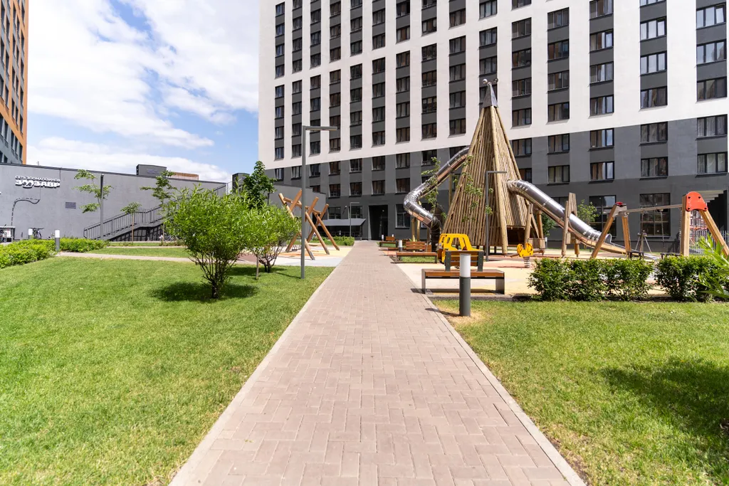 Уютная евродвушка на 19 этаже