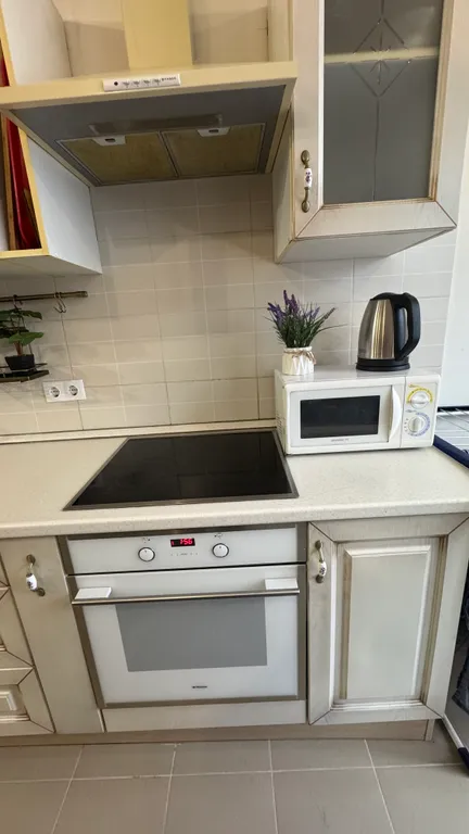 Уютная, новая студия