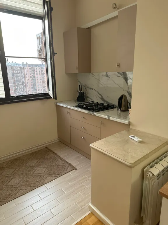 Уютная евродвушка с новым ремонтом на первой береговой линии