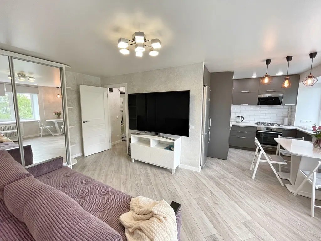 Современная 2-комнатная квартира в тихом центре