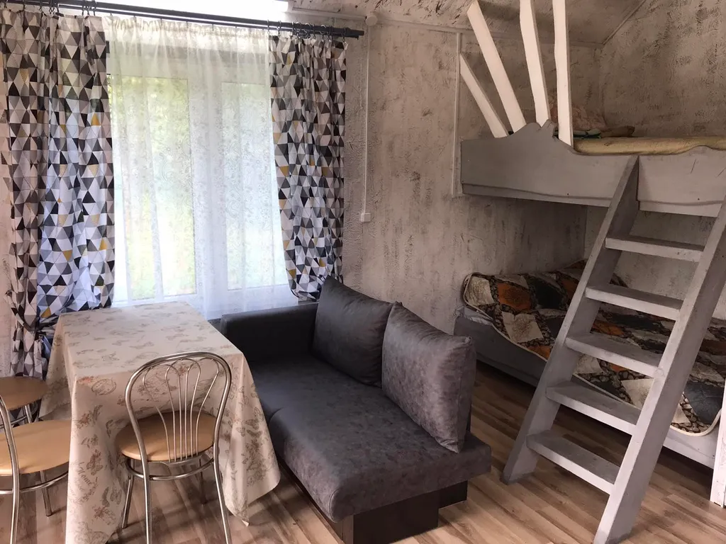 Летний домик у реки Улла