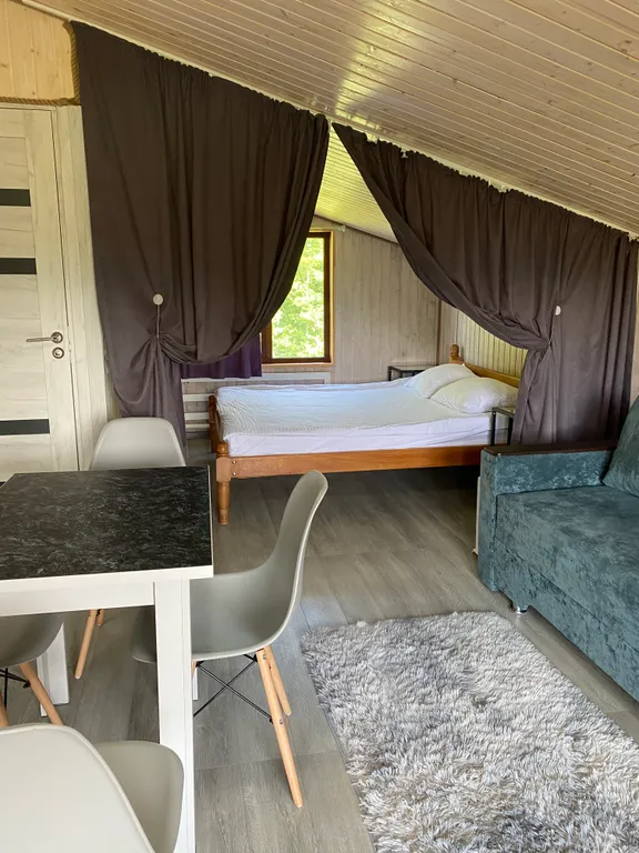 Уютный номер с видом на горы