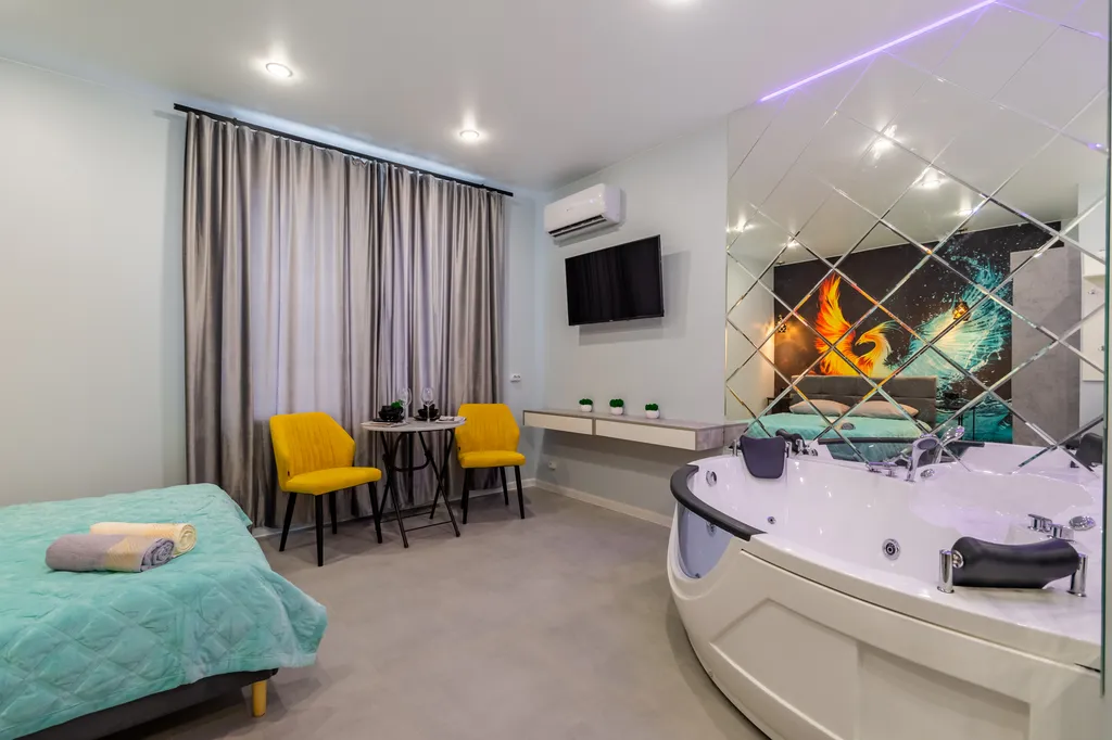 Студия с джакузи в ЖК Миниполис-Дивный