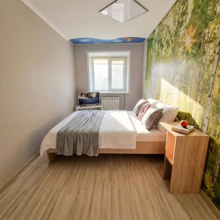 Евродвушка напротив Титан Арены