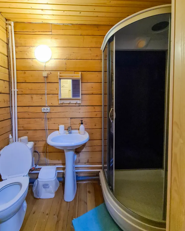 Комфорт 4-х местный с санузлом и видом на горы