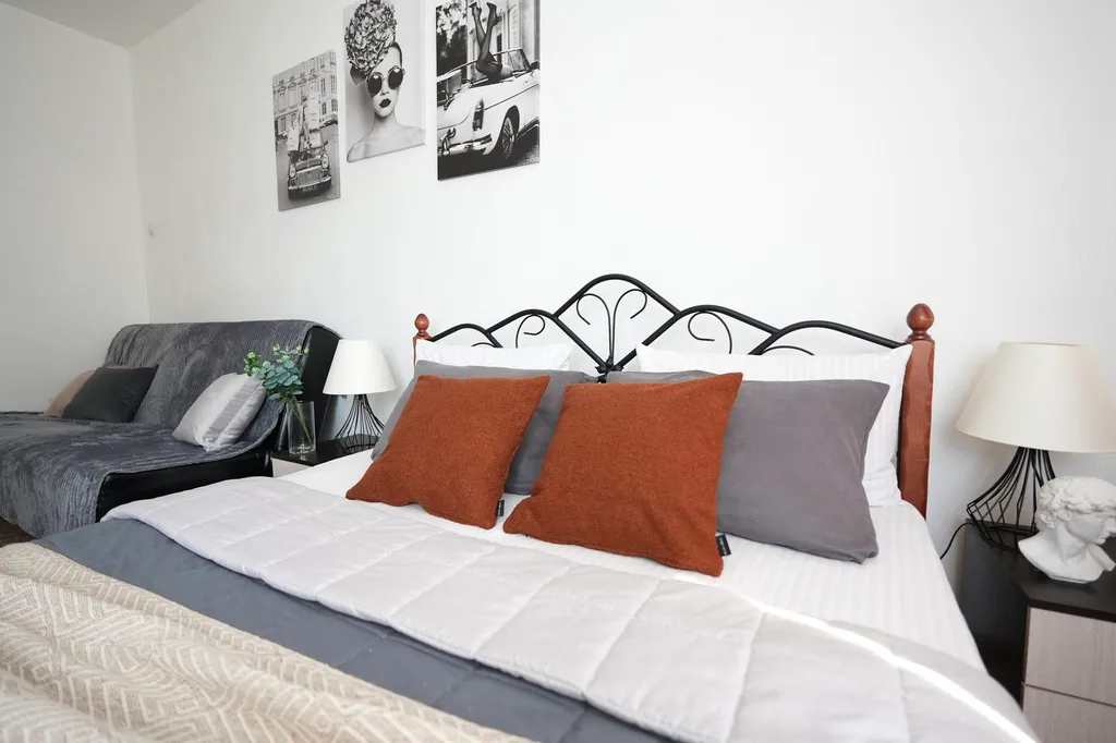 Пять звёзд у городской администрации