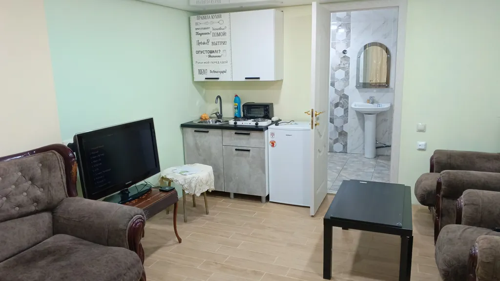 Гостевой дом в Райском саду близ смотровой с видом на бухту, близ моря