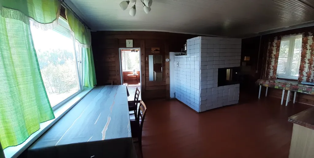 Дом на берегу озера