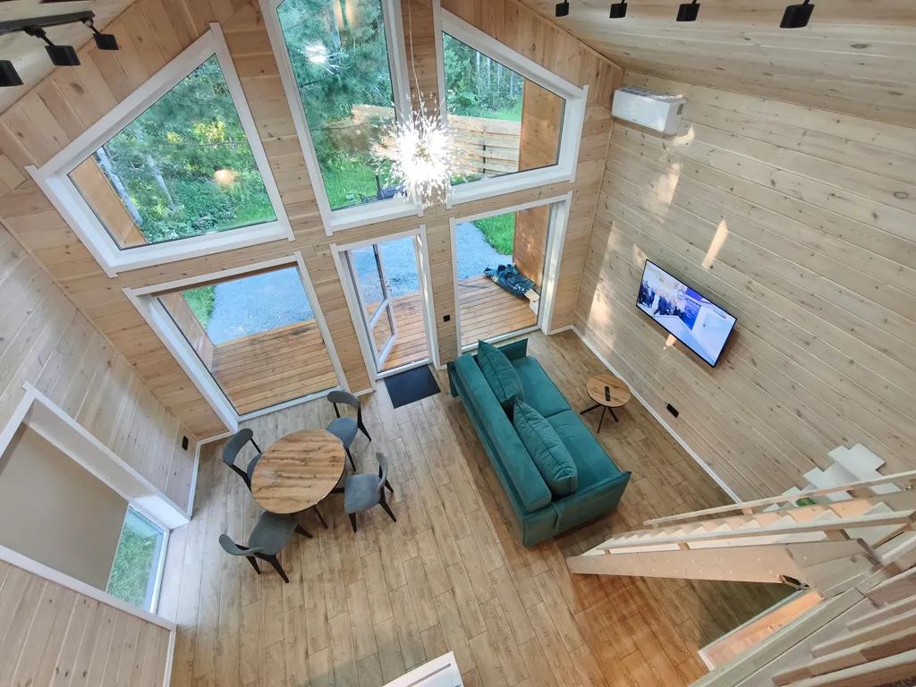 Домик с террасой и мангалом среди природы