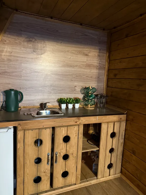 Уютное место для отдыха с красивым видом