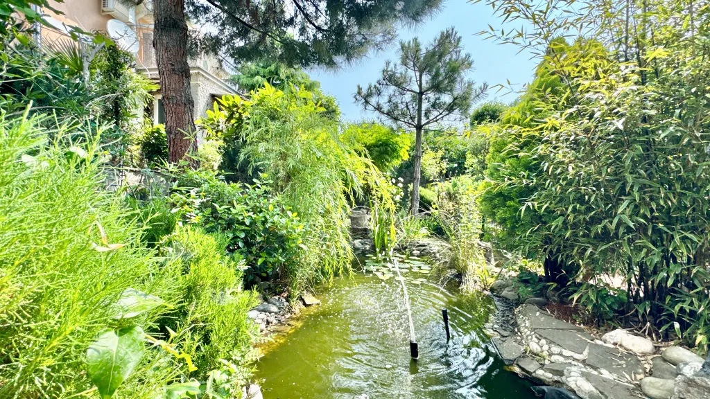 Домик с садом в Кореизе возле ялты