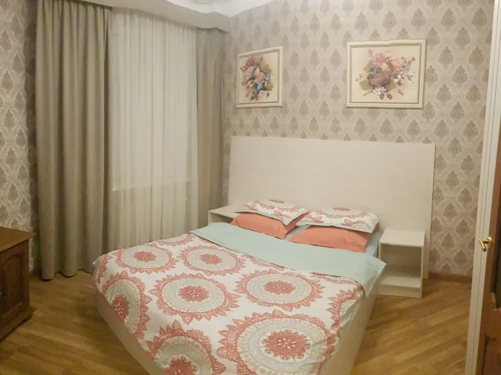 Квартира Сталинка в центре города — аренда посуточно в Зеленодольск