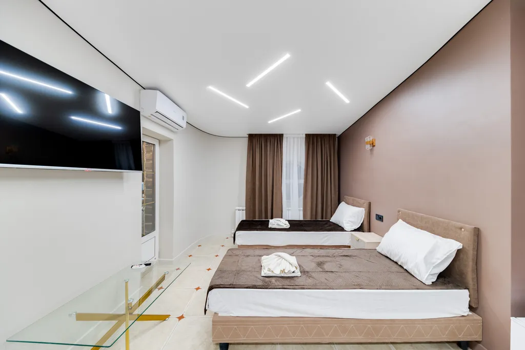 Полулюкс трехместный с балконом