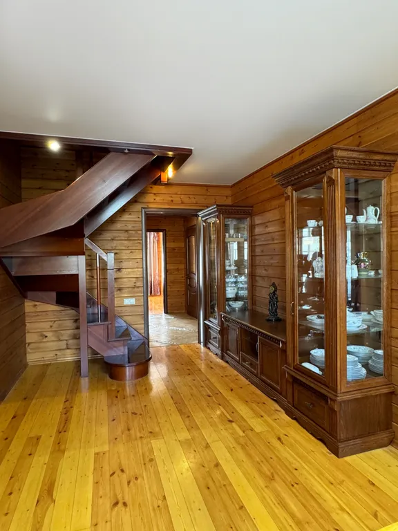 Уютный коттедж с садом