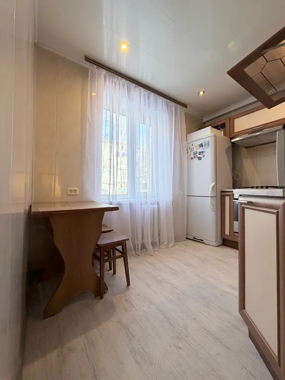 Трехкомнатная квартира в спальном районе Монгора