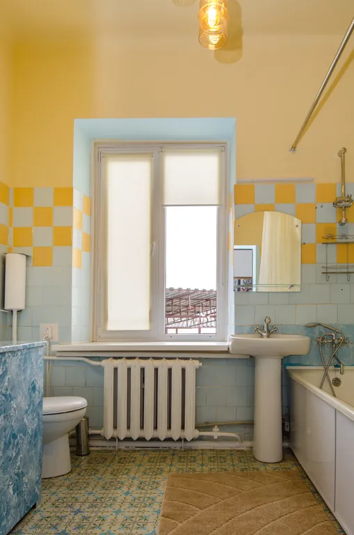 Дом в центре с отдельным двором