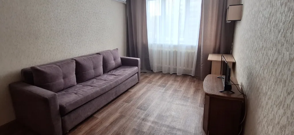 Чистая и уютная квартира с кондиционером для отдыха и работы — аренда посуточно в Ульяновск