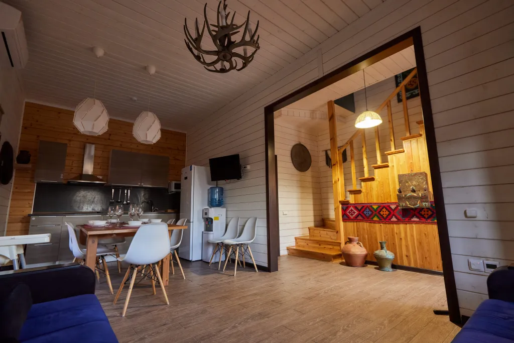 Двухэтажный гостевой дом на берегу моря