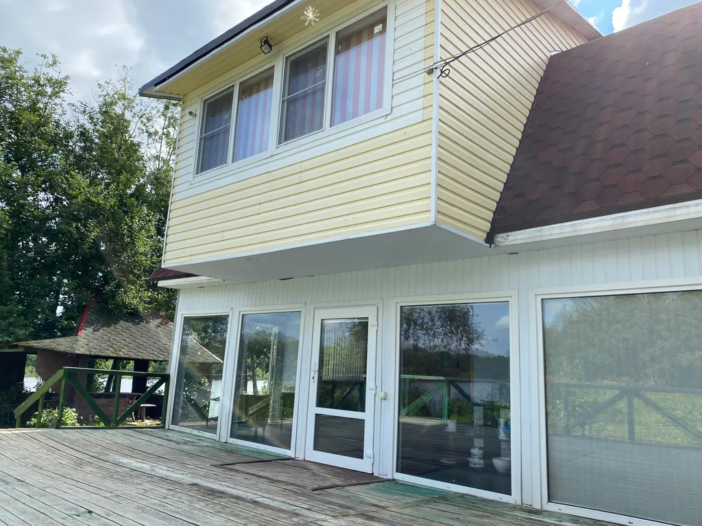 Коттедж Дом на берегу реки Волхов — Волхов