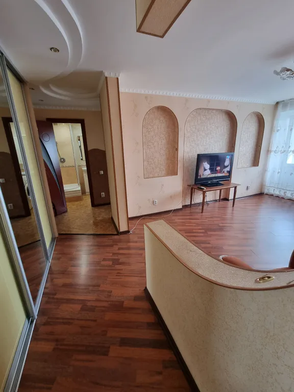 Хорошая двухкомнатная квартира