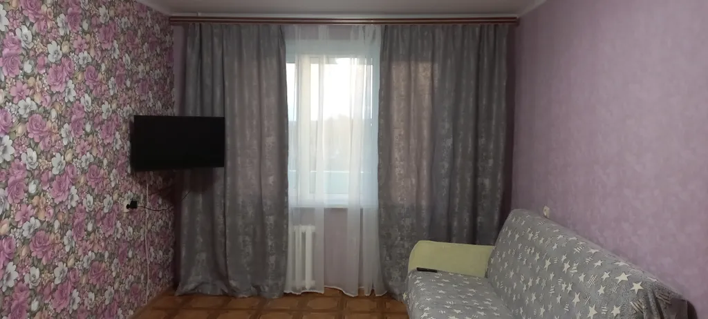 Уютная квартира с видом на красивый пруд