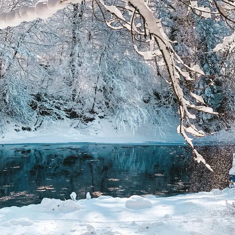 Коттедж в горном районе и на берегу реки