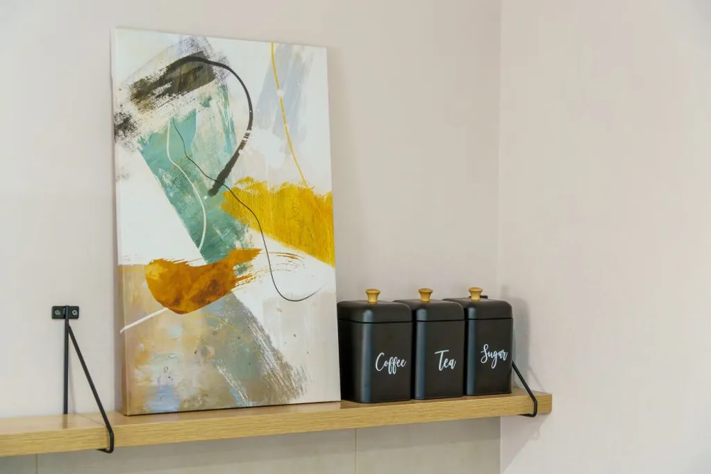 Good Night на Кандинского 7/2