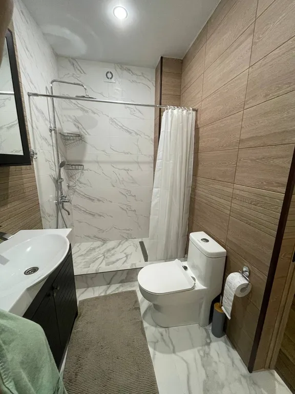 Квартира Трёхкомнатная квартира на первой линии у моря — Сухум