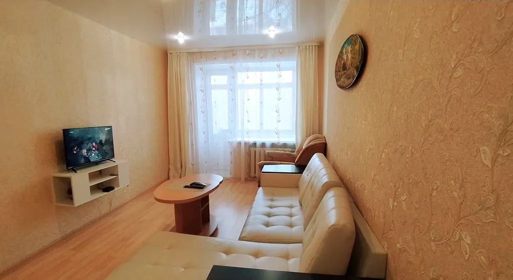 Уютная квартира с удобным расположением — аренда посуточно в Сарапул