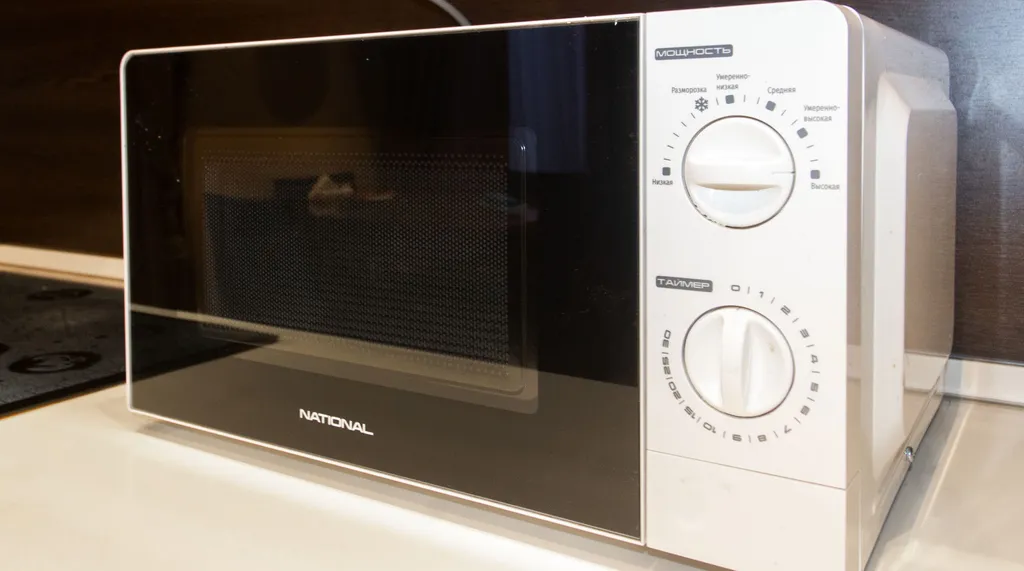 Красивая большая двухкомнатная квартира в микрорайоне Красный Камень