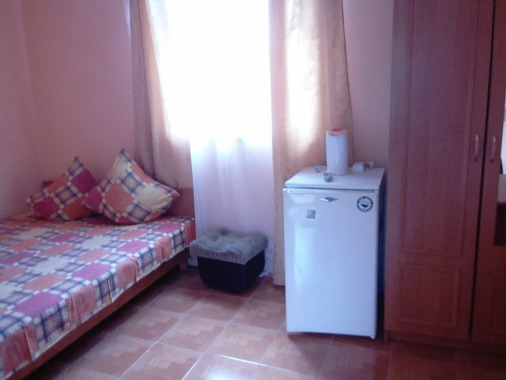 Квартира Комната на двоих с дополнительным местом и с кондиционером — аренда посуточно в Коктебель