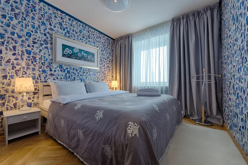 Апартаменты 5-комнатные в центре города с видом на реку