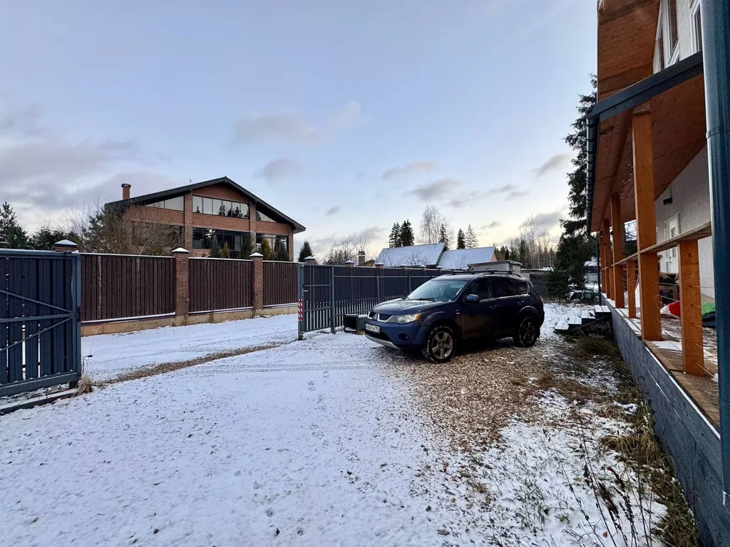 Уютный дизайнерский дом с сауной у самого леса