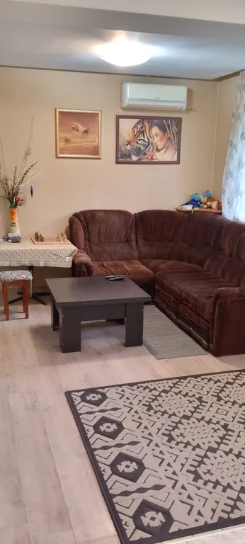 Уютная отдельная студия, дам видио всей квартиры детально)