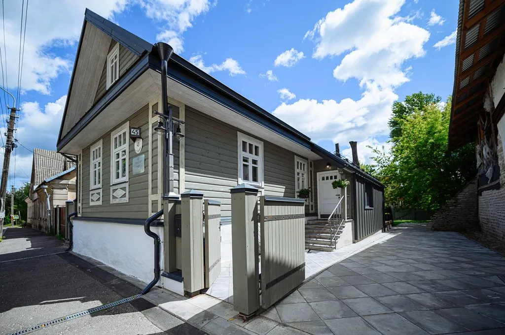 Коттедж Подызбица у Дома Печенко — аренда посуточно в Псков