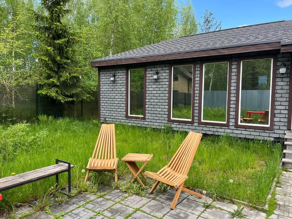 Домик у леса