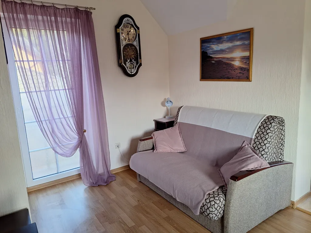 Домик на побережье