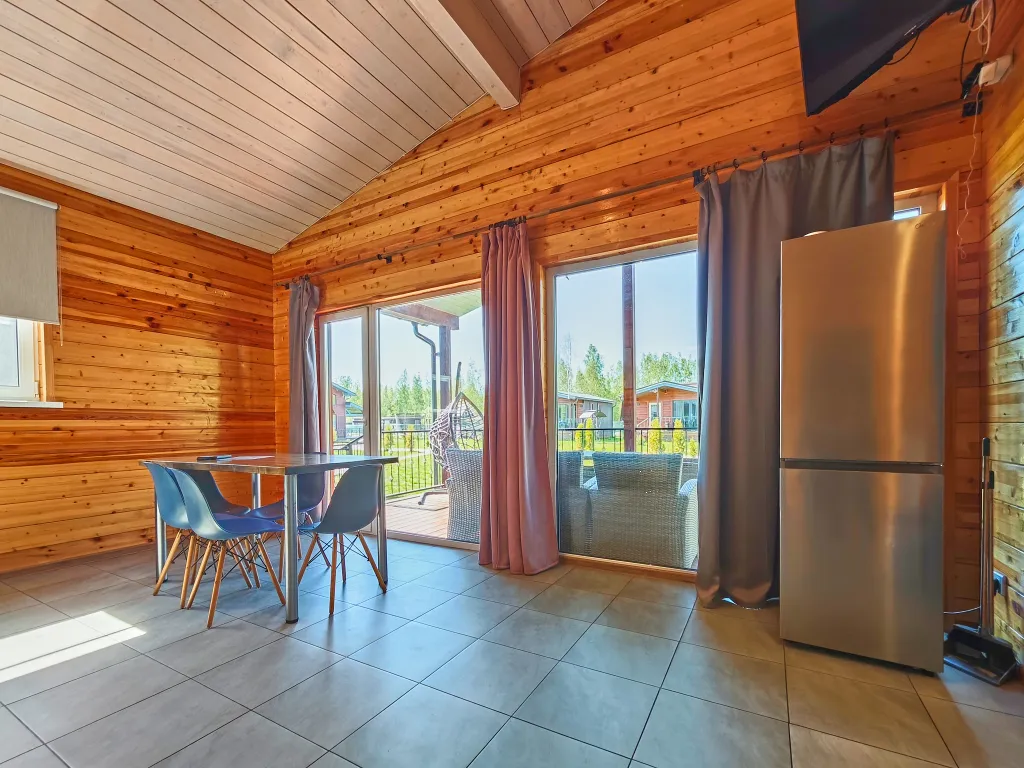 Коттедж Коттедж рядом с Красным озером — Светлое