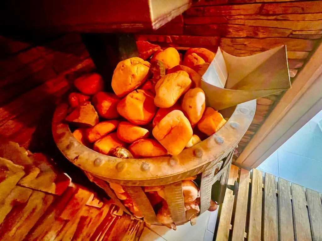 Уютный, современный двухэтажный дом