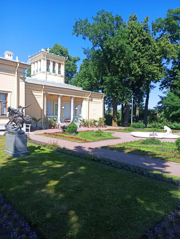 Квартира в центре Петергоф