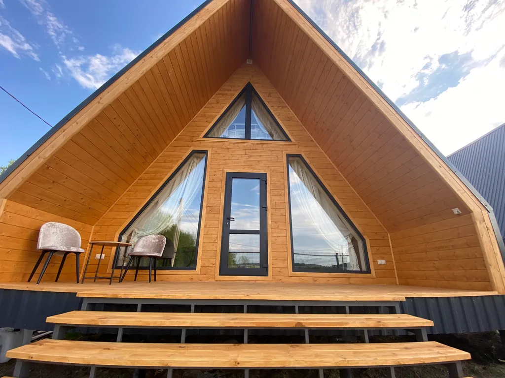 Домик  А-фрейм на берегу Волги