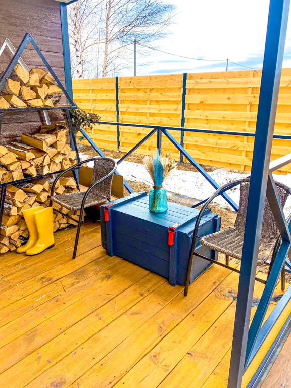 Дом со своей баней, банным чаном, террасой, мангалом коптильней в лесу