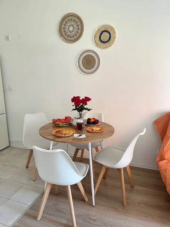 Интеллигентная квартира рядом с Цыба